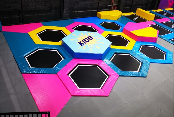 Hexagonal Trampoline